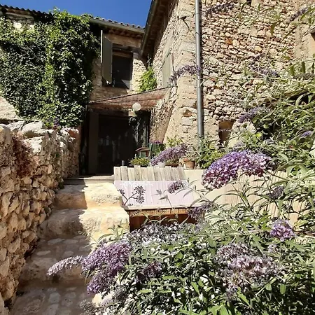 Sous Le Chateau Rustrel Exterior photo