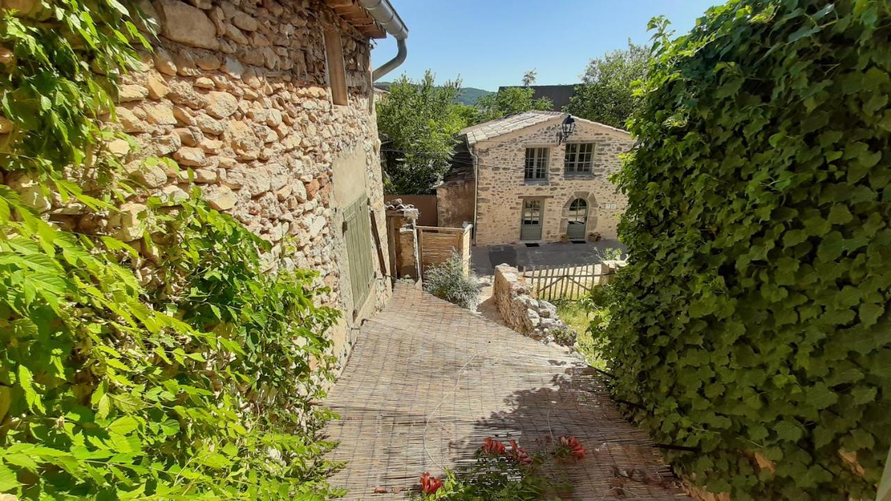 Sous Le Chateau