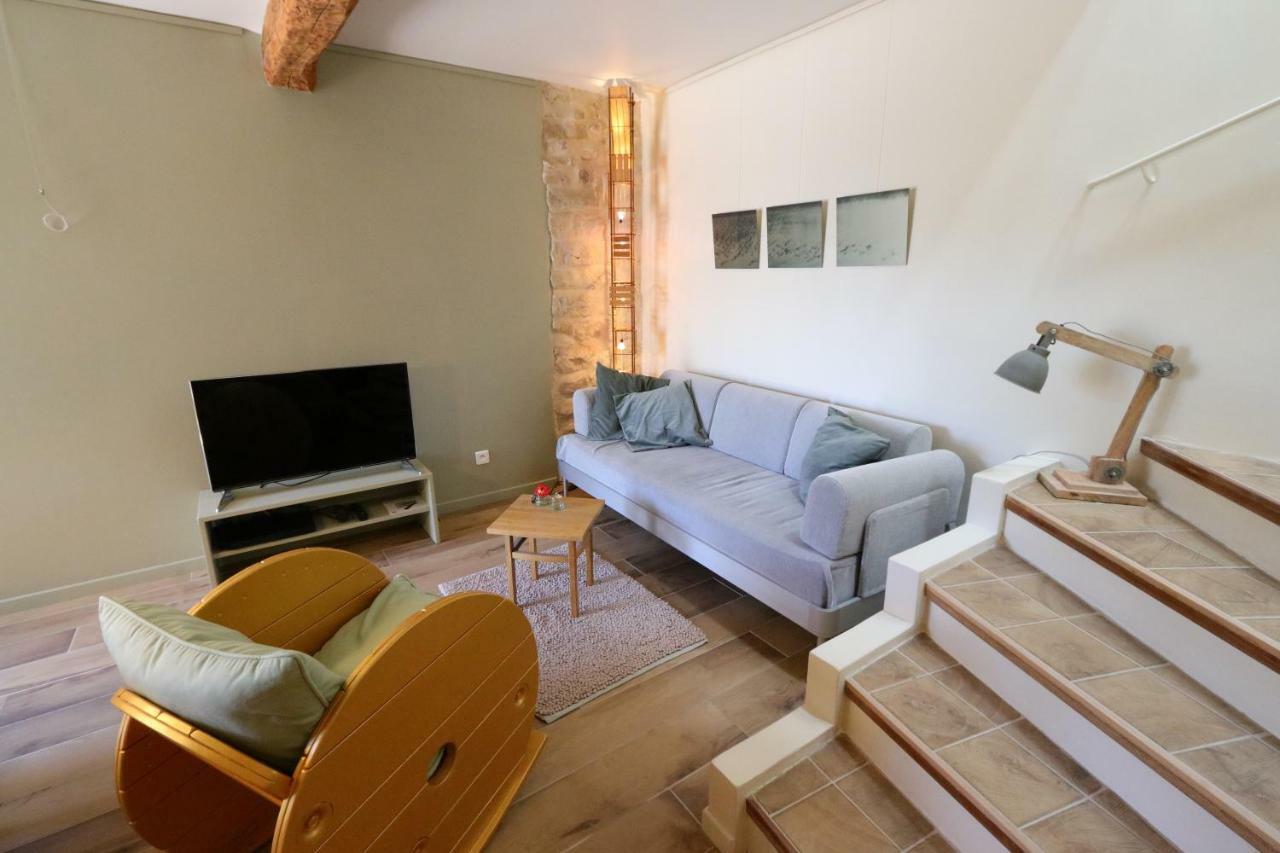 Holiday home Sous Le Chateau Rustrel